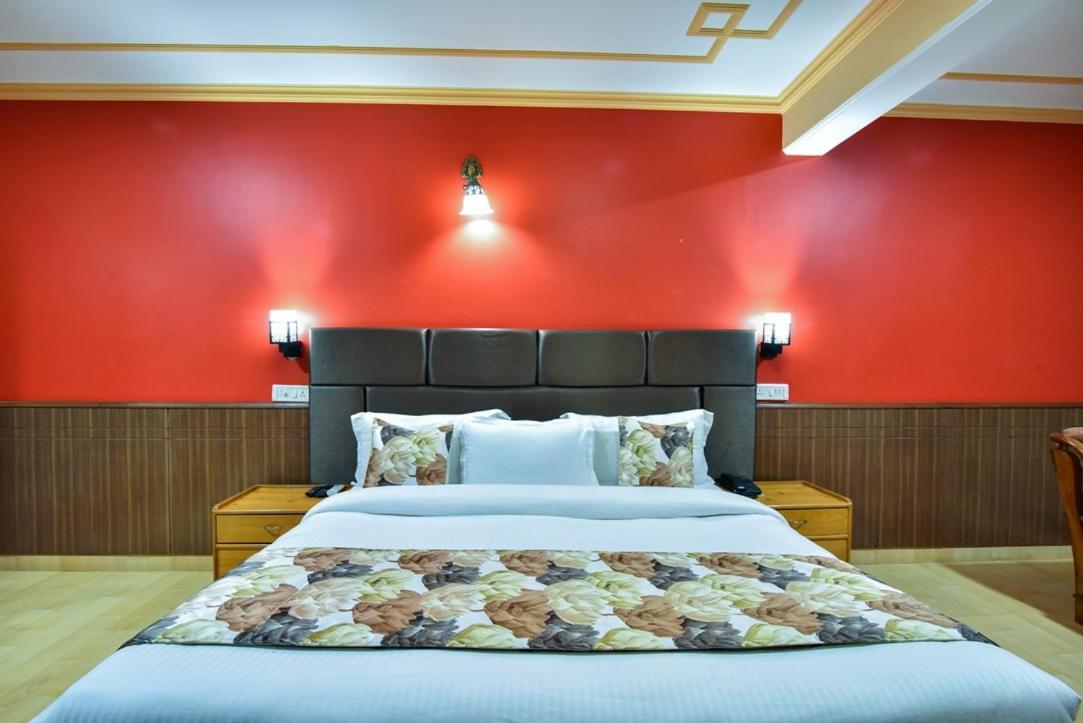 Hotel Zambala House Мак-Леод-Гейндж Экстерьер фото
